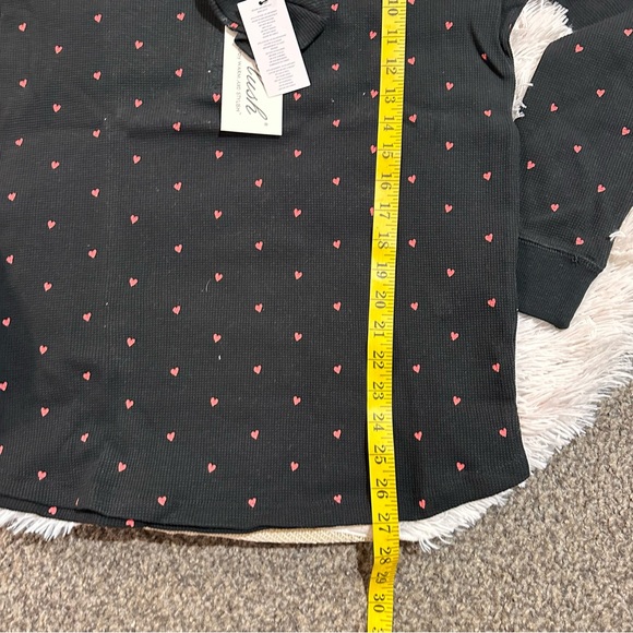 Revolve Plush hearts pajama set new XL - Picture 9 of 9